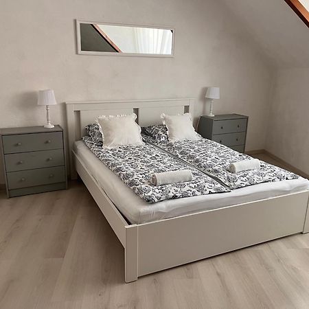 Pacsirta Apartman Grand Eger Luaran gambar
