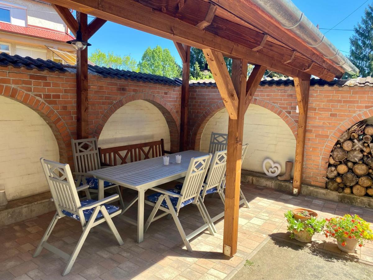 Pacsirta Apartman Grand Eger Luaran gambar