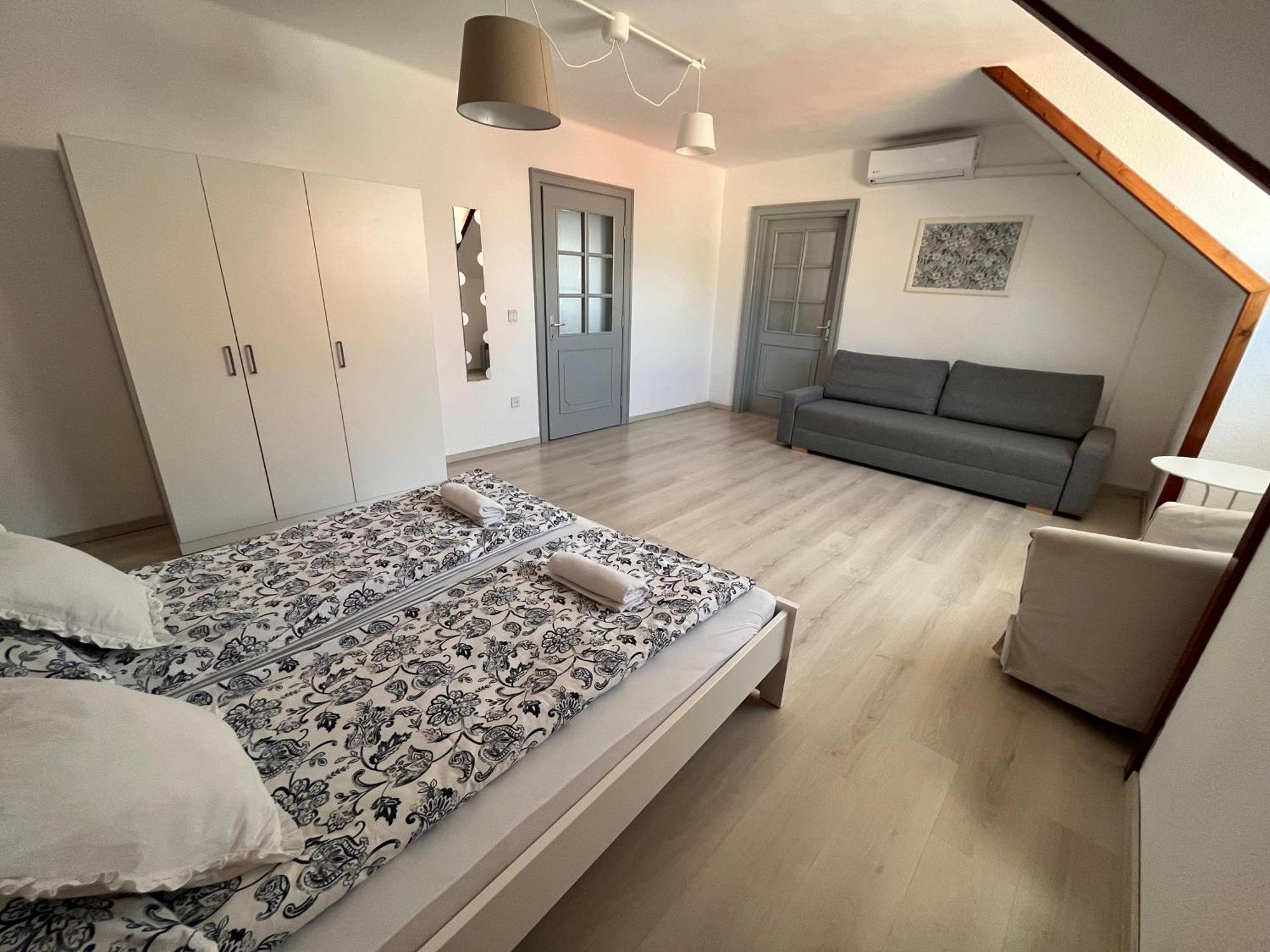 Pacsirta Apartman Grand Eger Luaran gambar