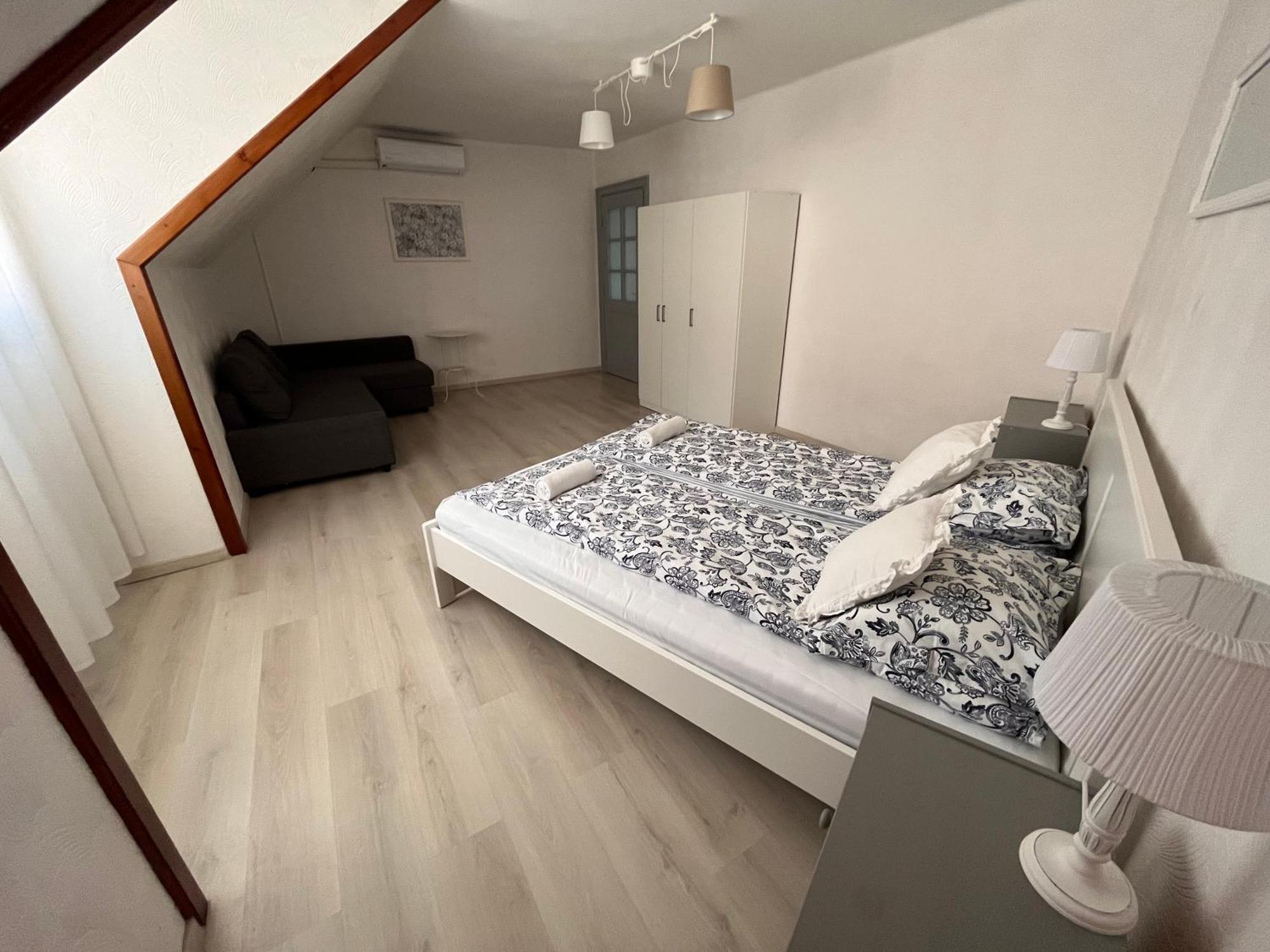 Pacsirta Apartman Grand Eger Luaran gambar